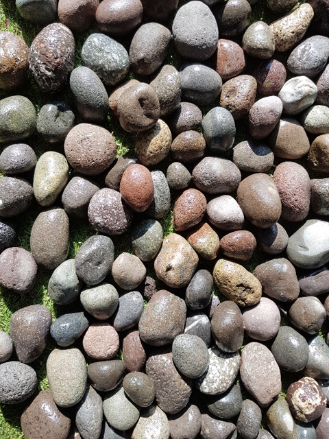 HUEVILLO CANTO RODADO - Gran variedad de piedras decorativas para